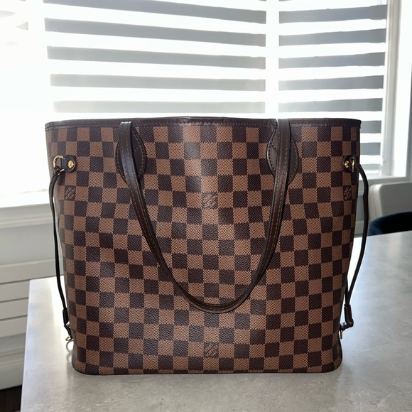 Authentic Louis Vuitton Neverfull MM Damier Ebene Cherry - Picture 3 of 16